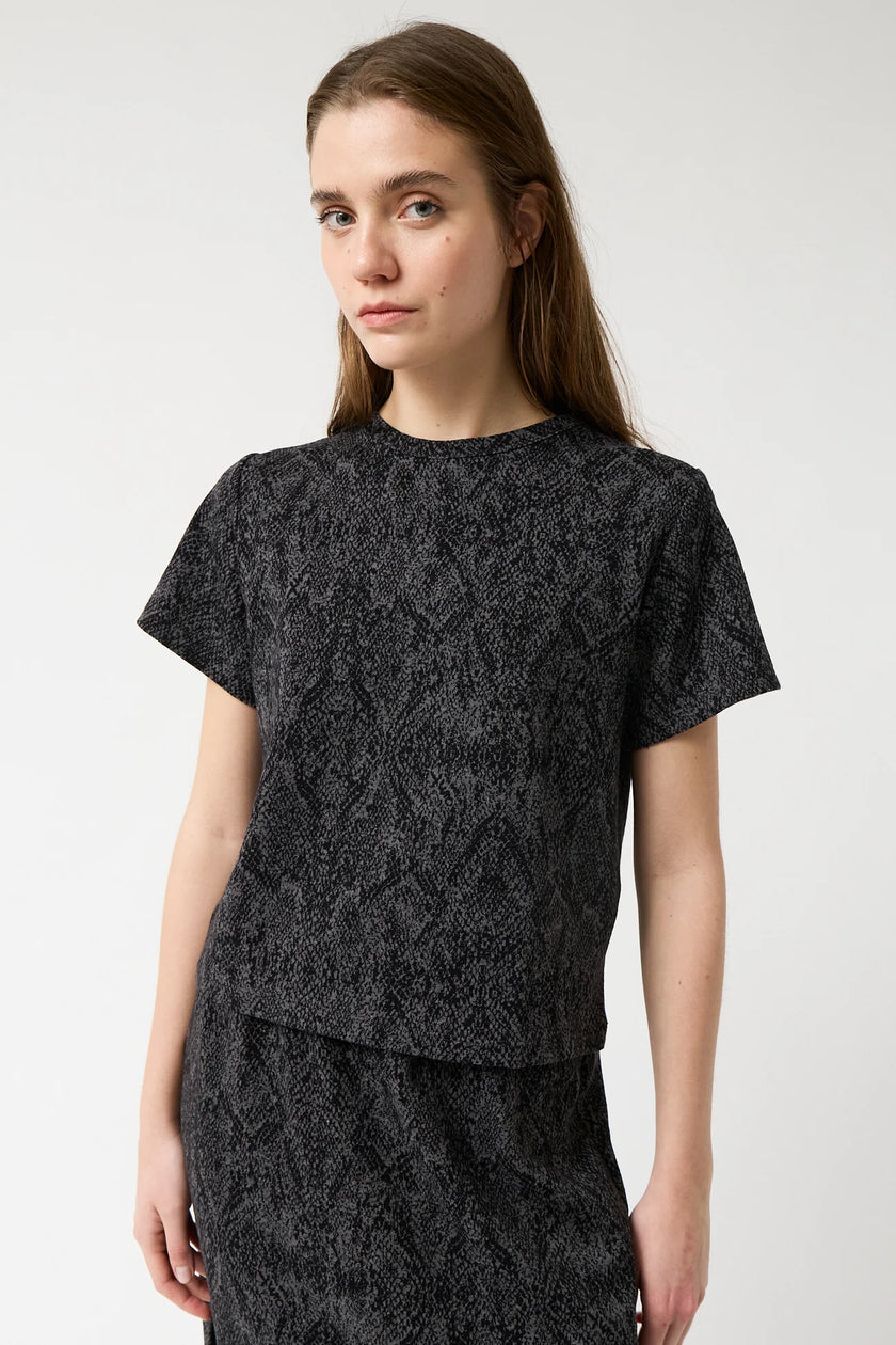 Serp T-shirt in Serp Print