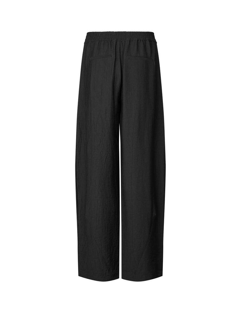 Emryn Pants in Black