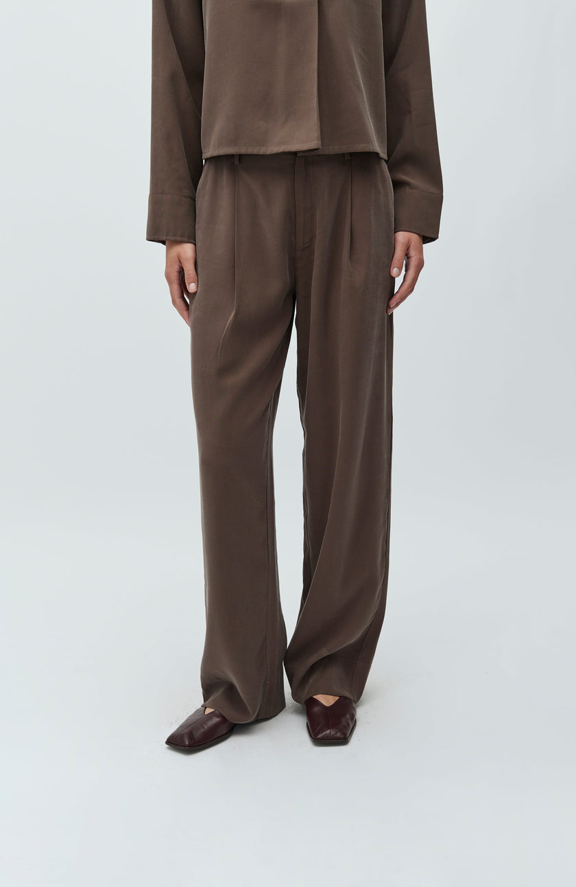 Daniello Pants in Chocolate Brown