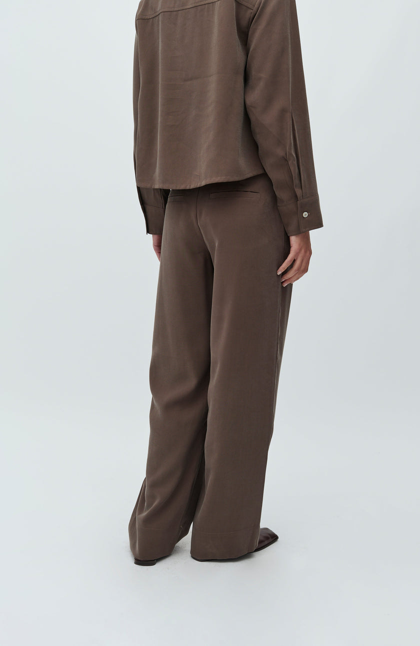 Daniello Pants in Chocolate Brown