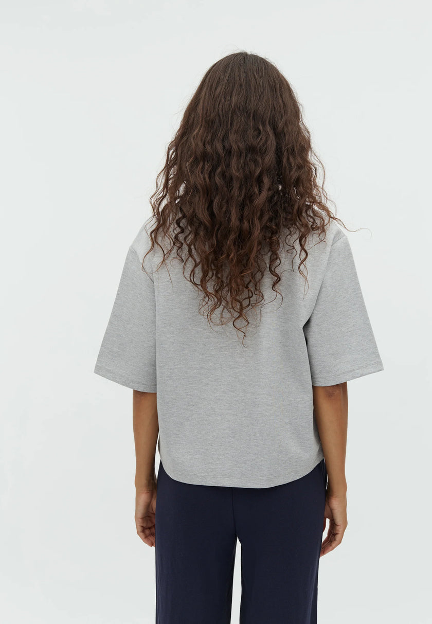 Betsy Emrys T-shirt in Light Grey Melange