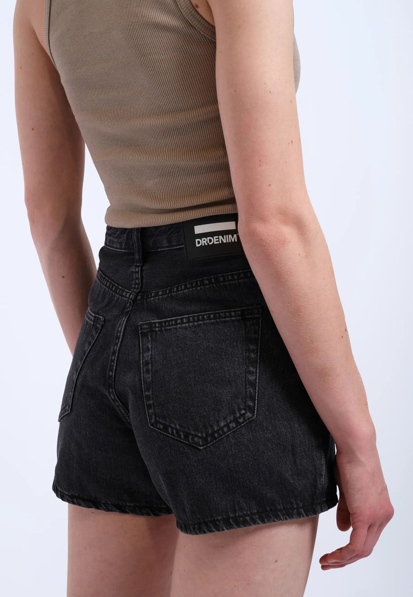 Nora Shorts in Retro Black