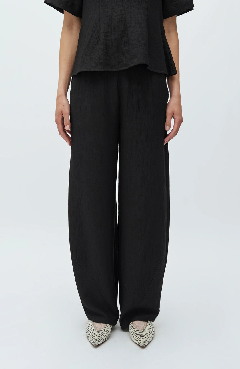 Emryn Pants in Black
