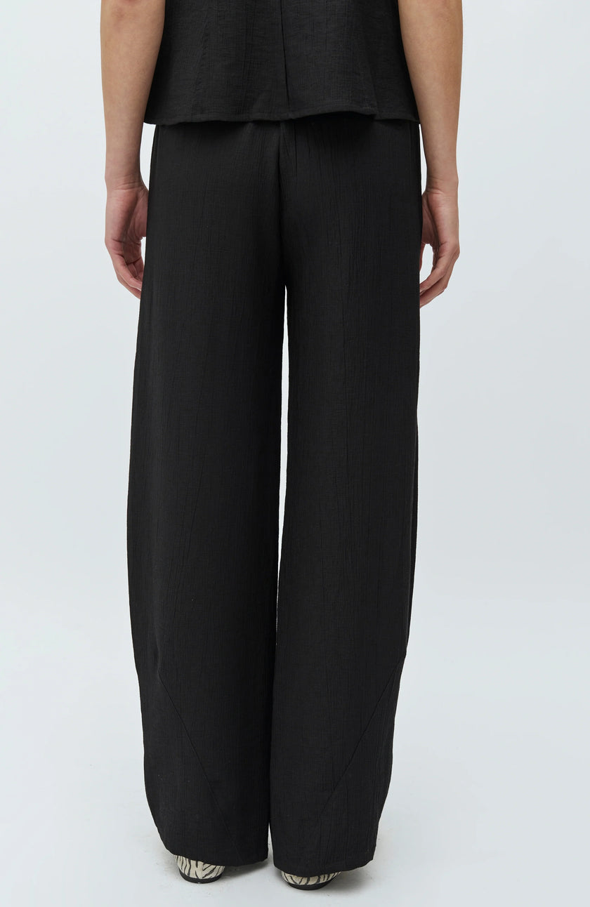 Emryn Pants in Black