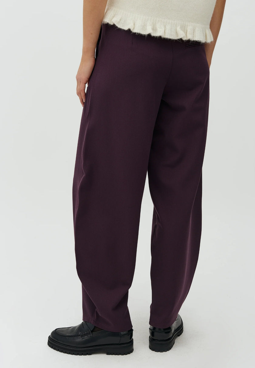 Silira Pants in Deep Purple