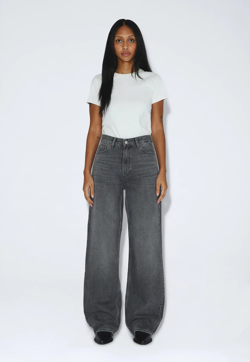 Donna in Mid Grey Used