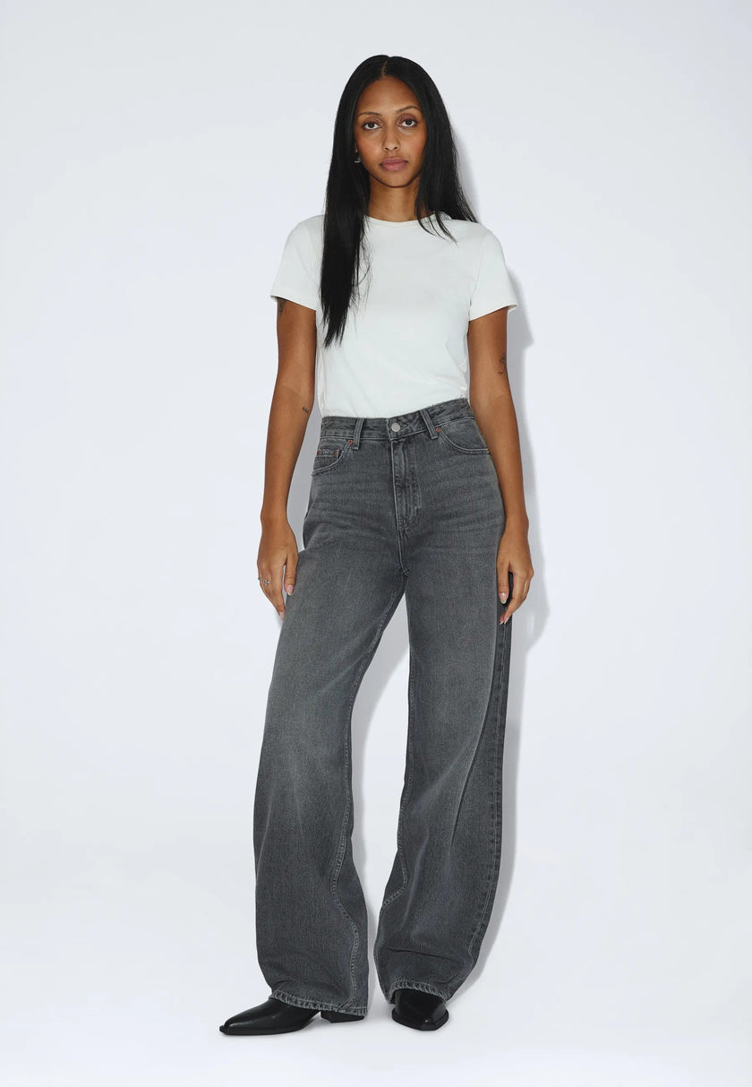 Donna in Mid Grey Used