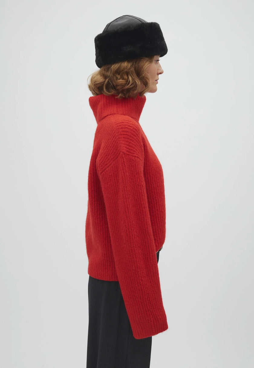 Kemina Knit in Deep Red
