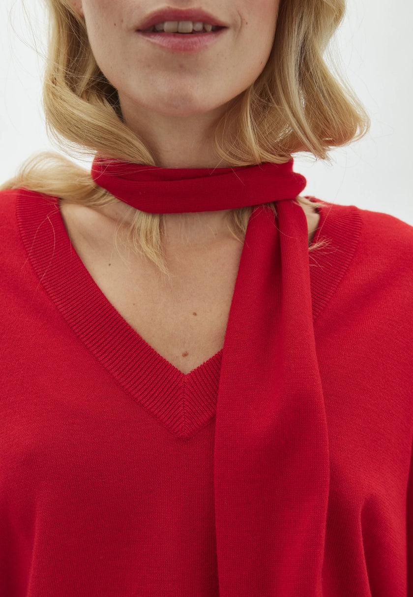 Bravia Long Scarf in Red