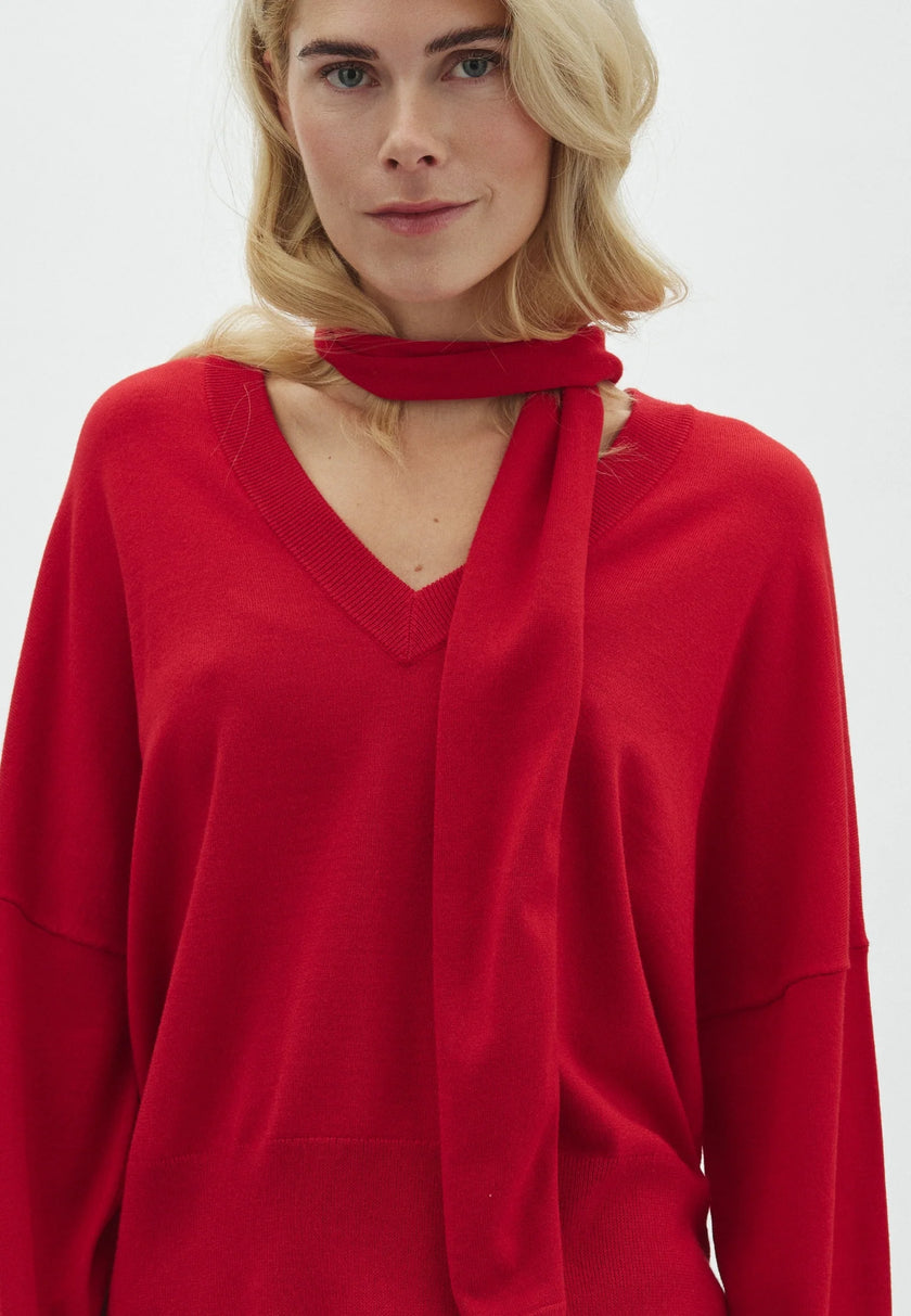 Bravia Long Scarf in Red
