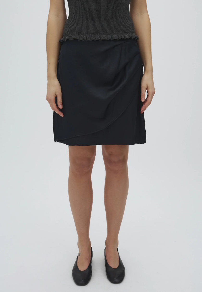 Avonlea Skirt in Black