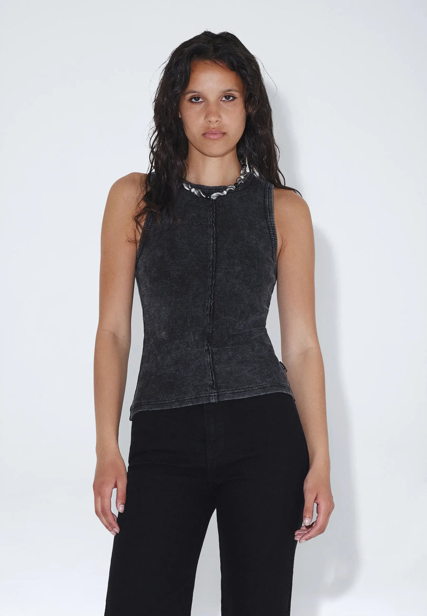 Lian Topo in black