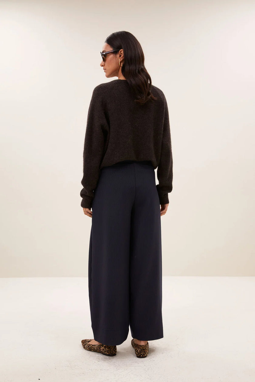 Polly Pullover in Deep Brown