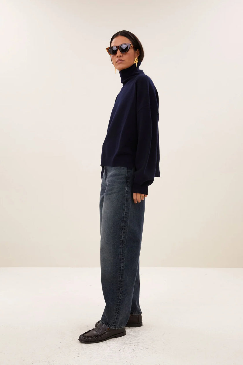 Sammie Pullover in Midnight