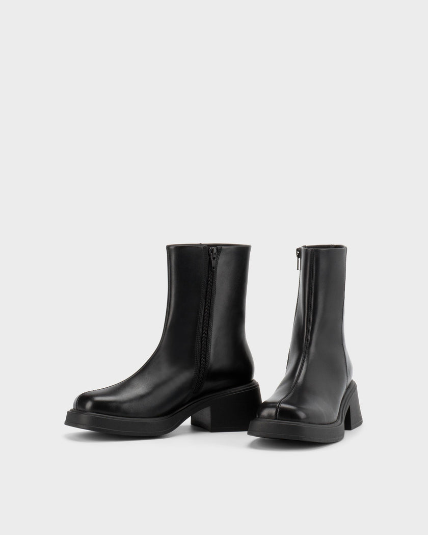 Dorah boots in Black