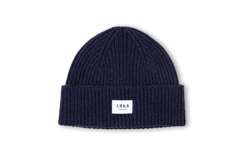 Classic Beanie in Midnight