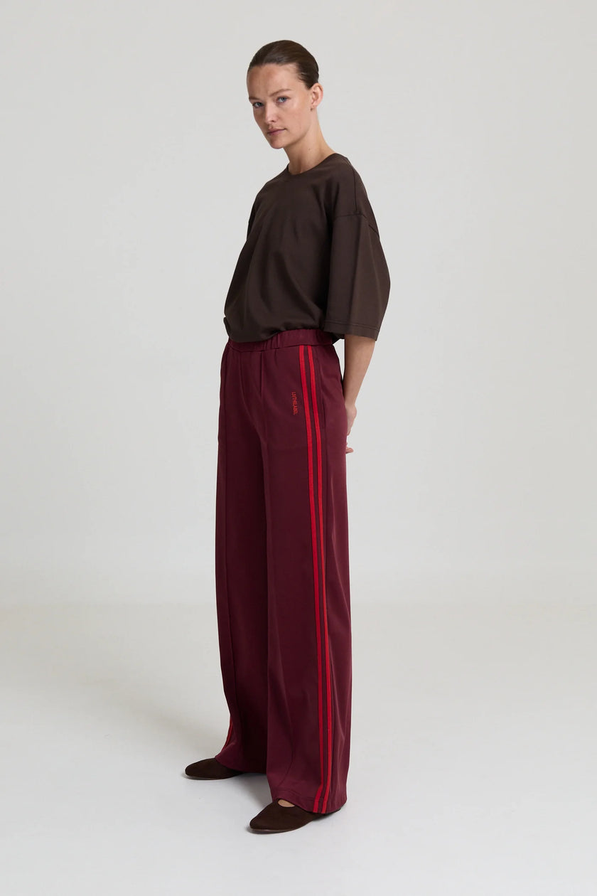 Astrid Pants in Burgundy
