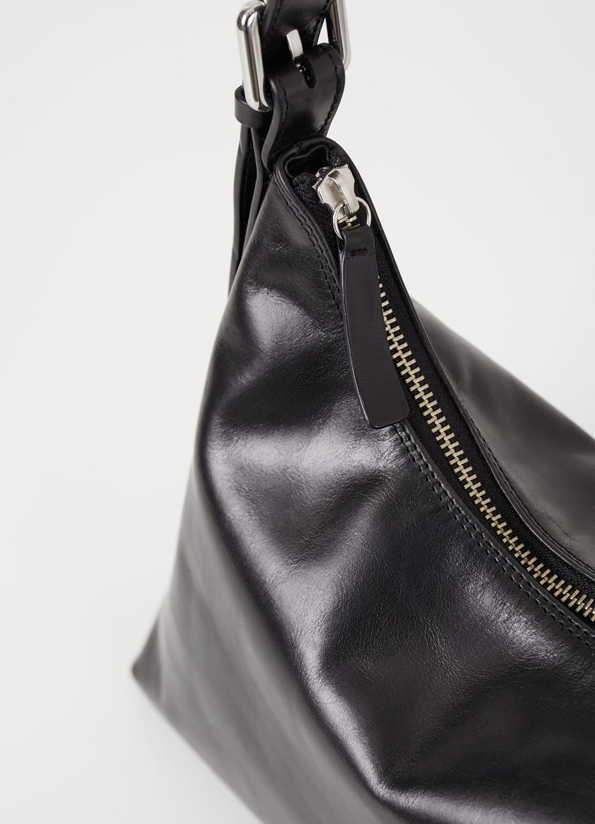 Bari Handbag in Black