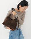 Bari Suède Handbag in Coffee
