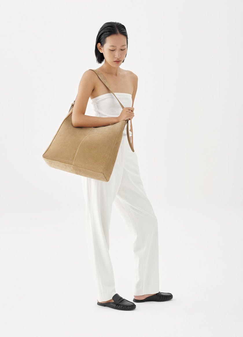 Hilo in Beige Suede