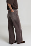 Joey Jeans in Brown/Chestnut