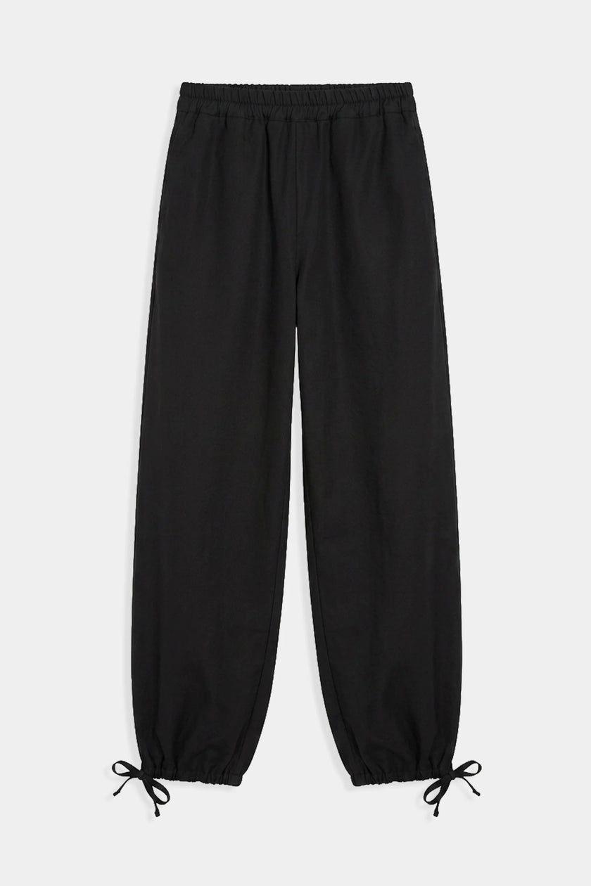Cuervo Pants in Black