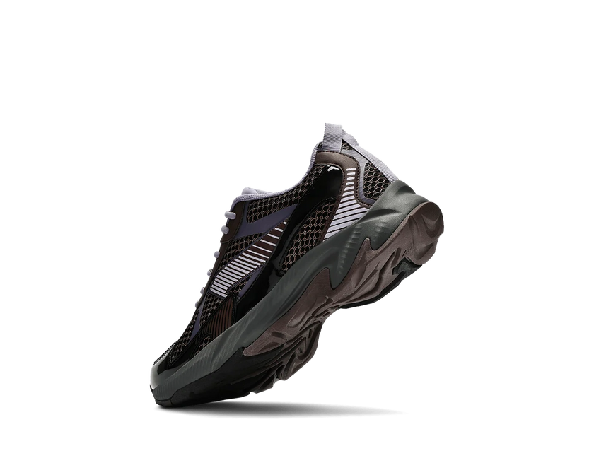 Forma Runner in Brown Black Grape
