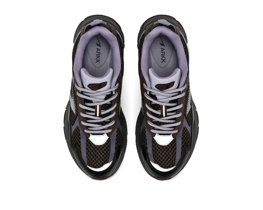 Forma Runner in Brown Black Grape