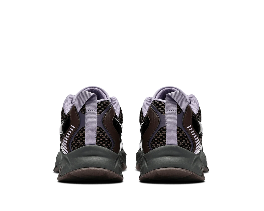 Forma Runner in Brown Black Grape