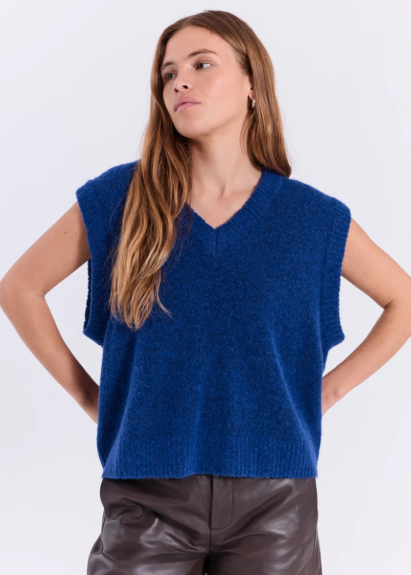 Halli Knit V-Neck Waist Coat