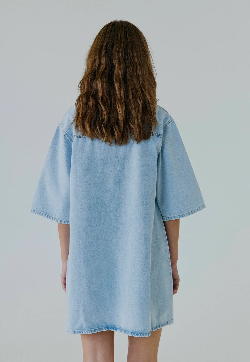 Hannali Denim Dress in Light Blue Wash