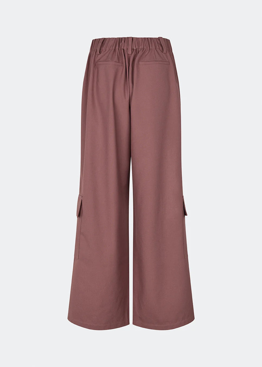 Deannemd pants in Rose Brown