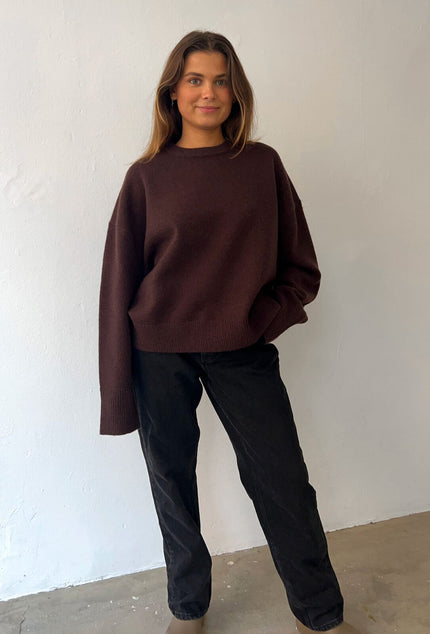 Olol O-Neck Knit in Brown