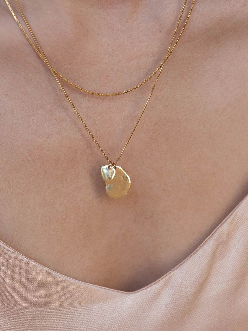 Closer Necklace